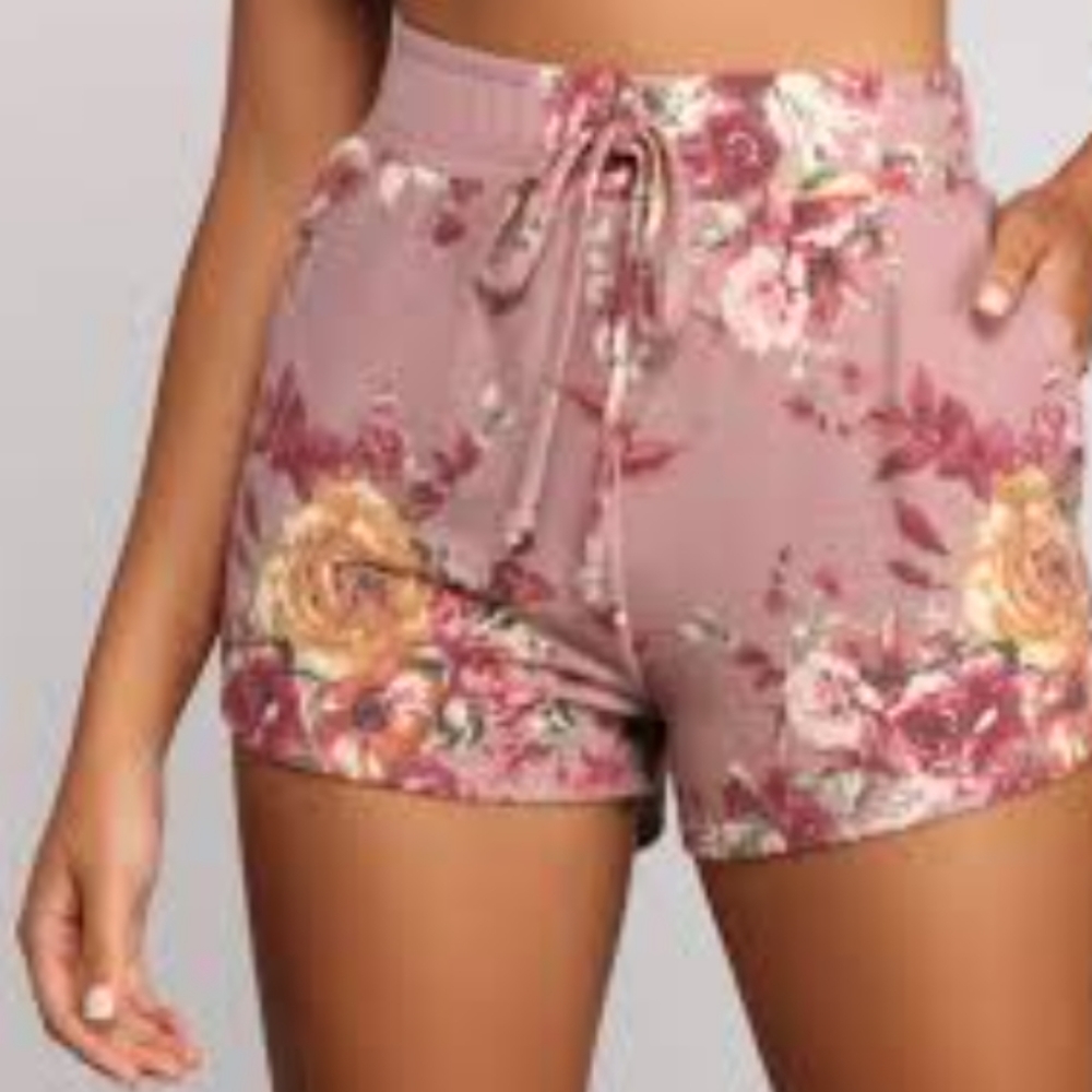 M.Fasis Floral Shorts